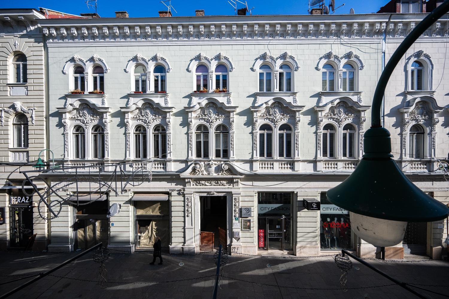 Modern And Design Apartments Near Cathedral Сараево Экстерьер фото